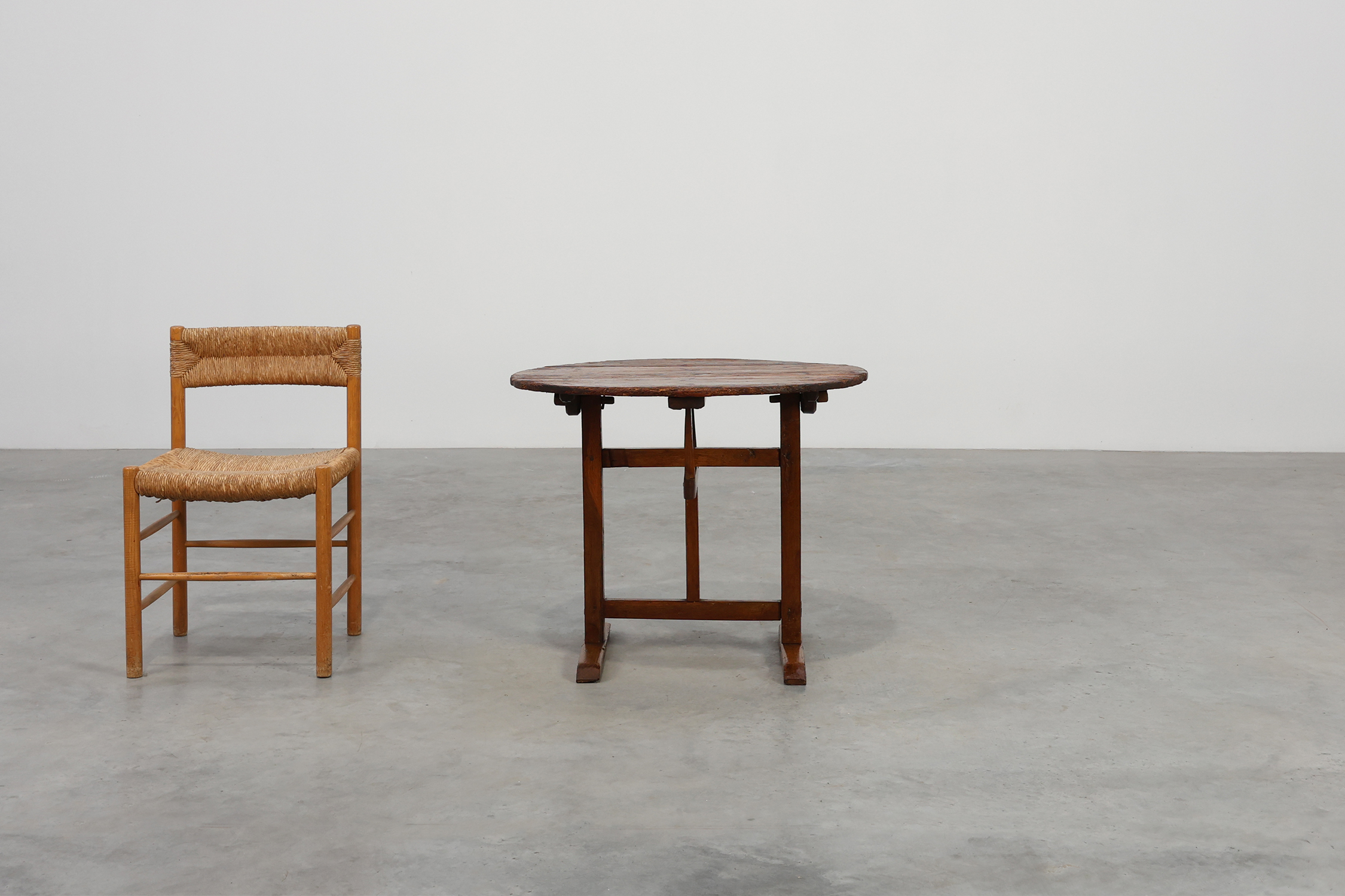 Antique oak Tilt top side table, France ca. 1800thumbnail